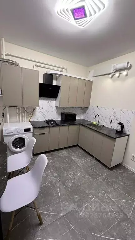 1-к кв. Крым, Симферополь ул. Батурина, 147 (39.0 м) - Фото 1