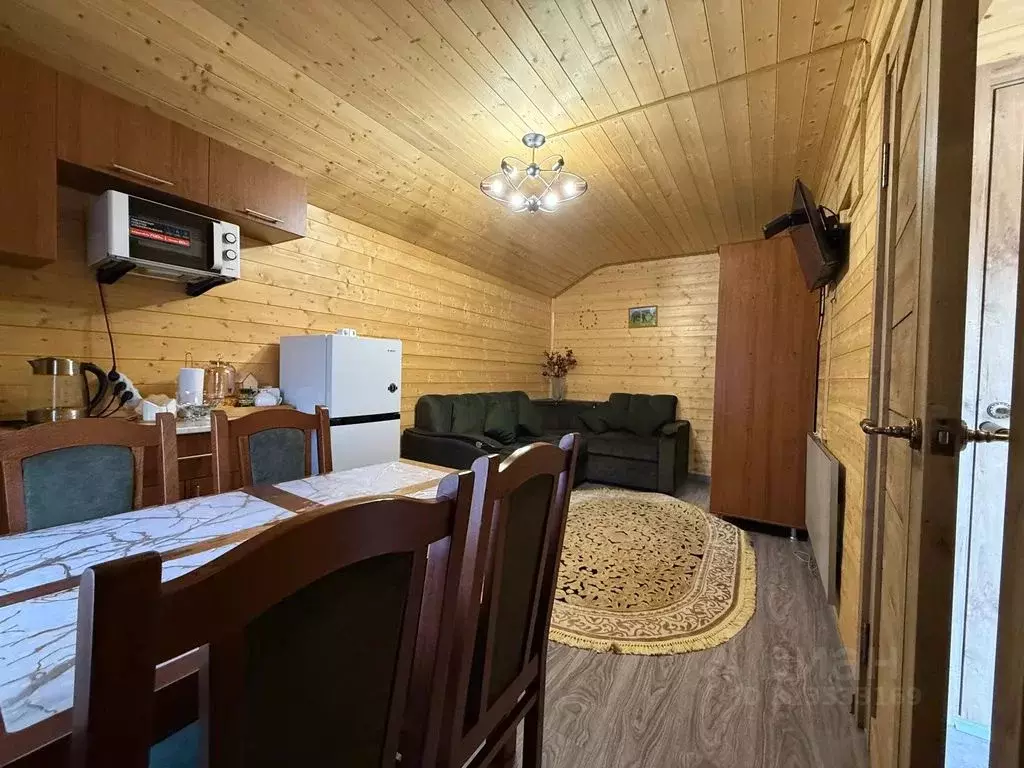 Дом в Карачаево-Черкесия, Зеленчукский район, с. Архыз ул. Ленина, 7А ... - Фото 2