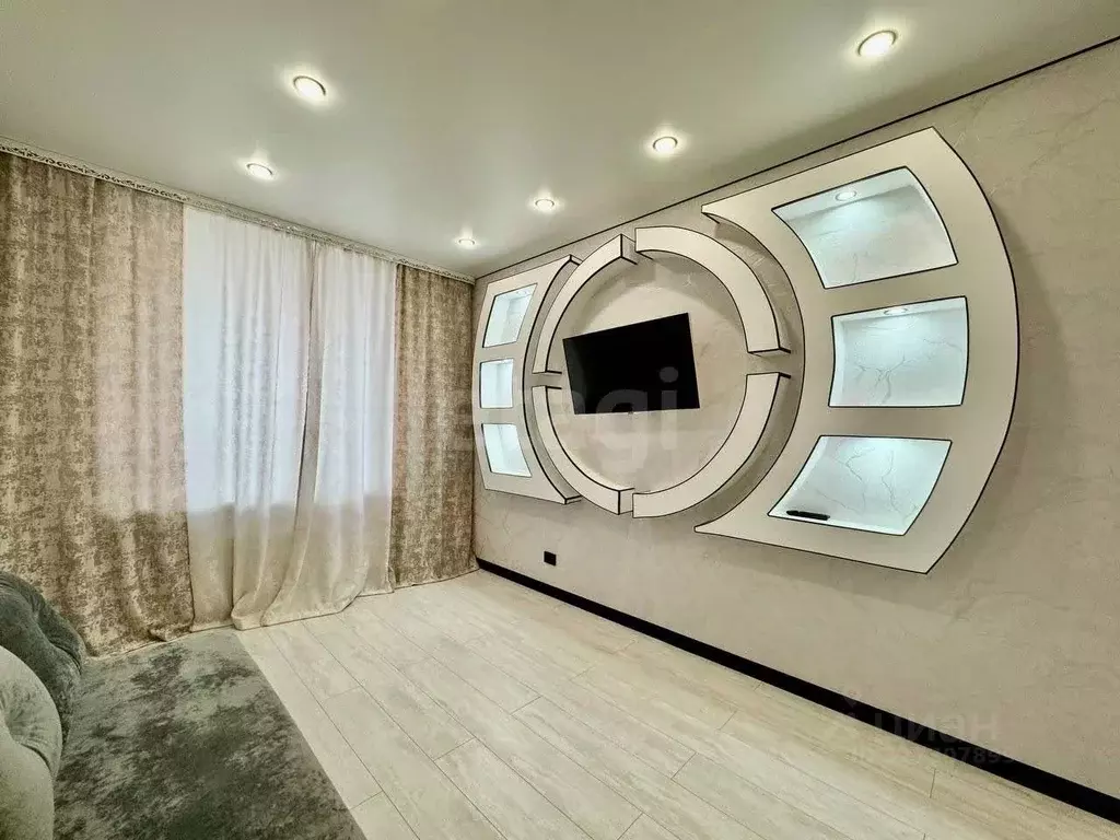 1-к кв. Тюменская область, Тюмень ул. Мельникайте, 2к19 (37.3 м) - Фото 1