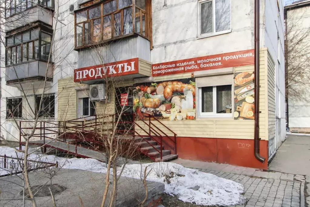 Помещение свободного назначения в Тюменская область, Тюмень Полевая ... - Фото 0