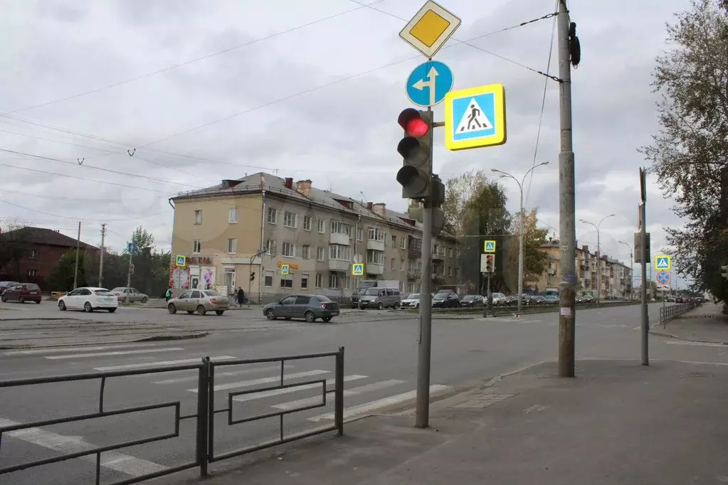 3-к. квартира, 76,6 м, 1/5 эт. - Фото 0