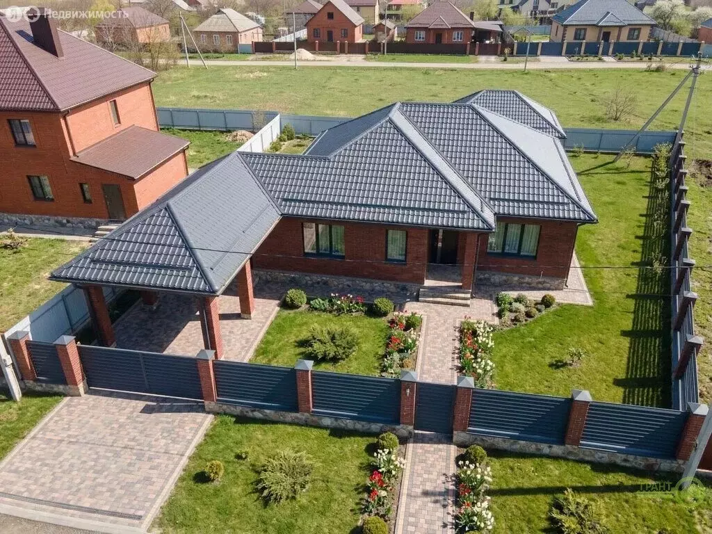 Дом в Белгород, Восточный округ (100 м) - Фото 1