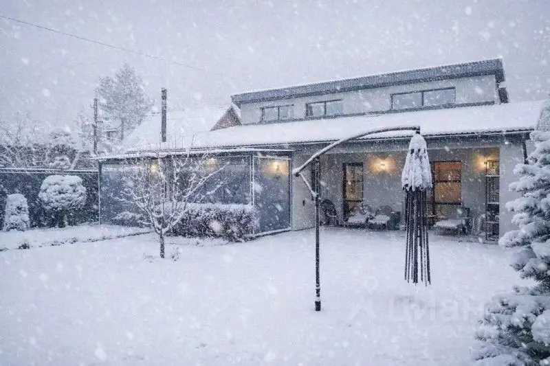 Коттедж в Татарстан, Зеленодольский район, Октябрьское с/пос, пос. ... - Фото 2