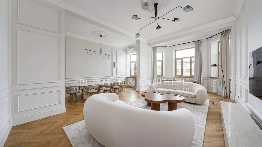 3-к кв. Москва Сретенский бул., 6/1С2 (145.9 м) - Фото 1