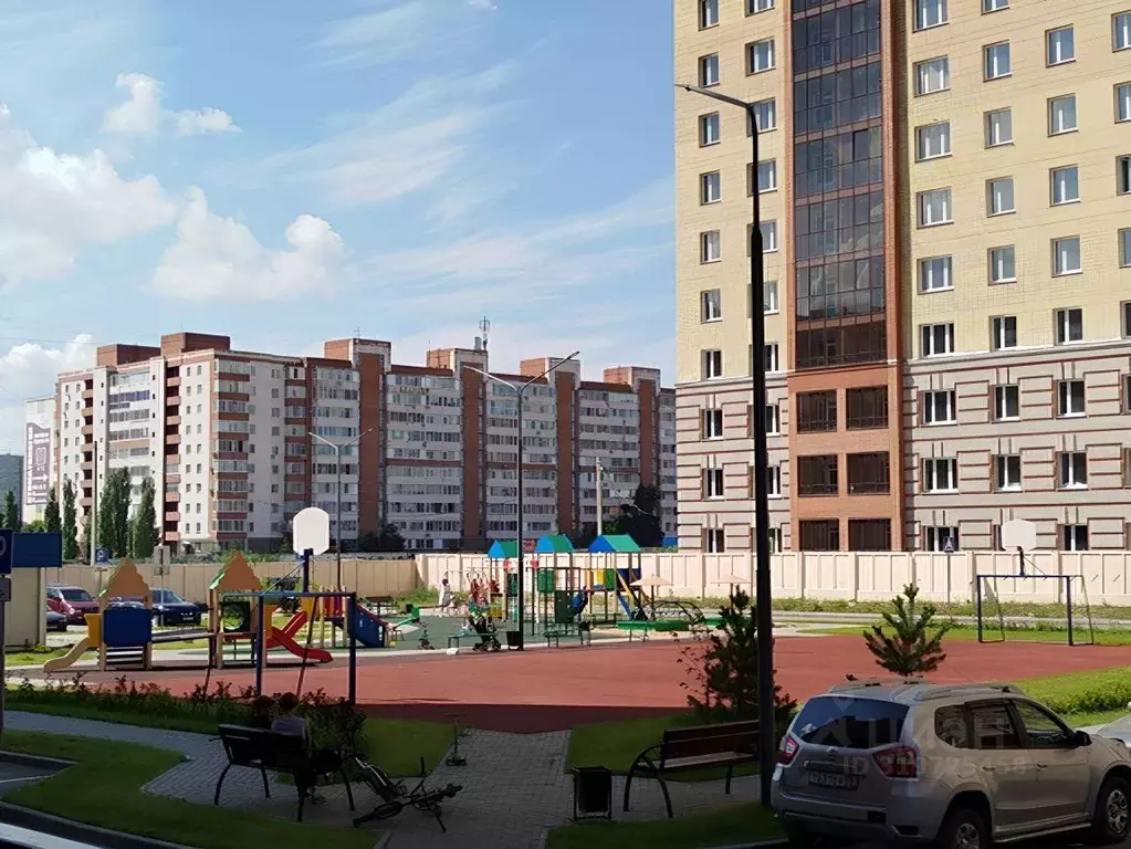 3-к кв. Омская область, Омск ул. А.Н. Кабанова, 2 (80.0 м) - Фото 1