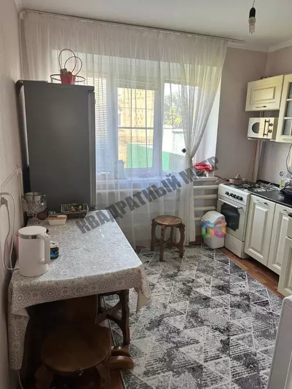 3-к кв. Калмыкия, пос. Кетченеры ул. Косиева, 14 (75.1 м) - Фото 1