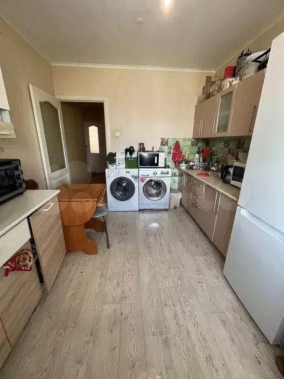Комната 20 м в 4-к., 10/10 эт. - Фото 1