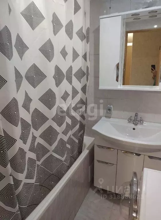 3-к кв. Северная Осетия, Владикавказ ул. Барбашова, 43 (70.0 м) - Фото 1