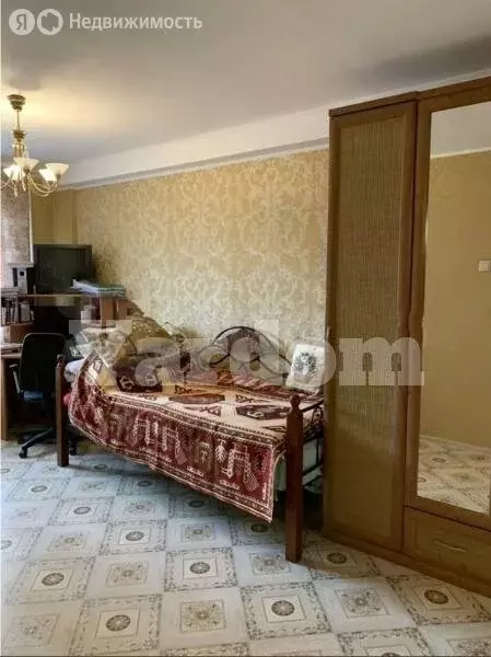 2-комнатная квартира: Красноярск, улица Железнодорожников, 22 (50 м) - Фото 0