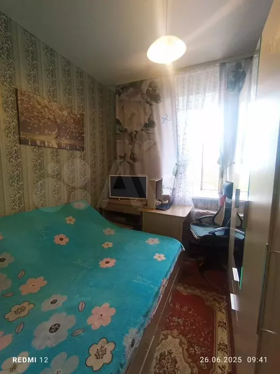 Комната 16,9 м в 4-к., 1/5 эт. - Фото 1