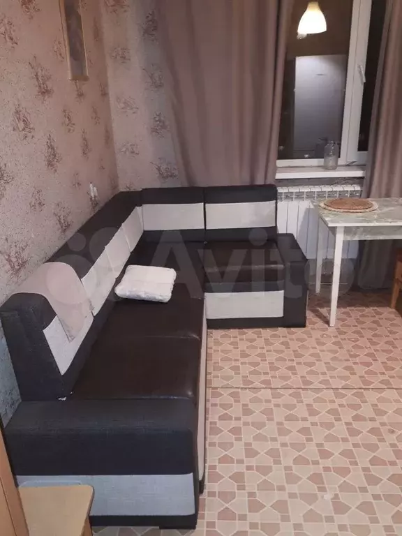 1-к. квартира, 40 м, 8/9 эт. - Фото 0