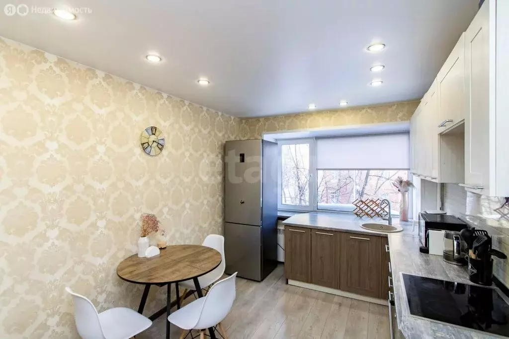 2-комнатная квартира: Тюмень, улица Республики, 158 (43 м) - Фото 1