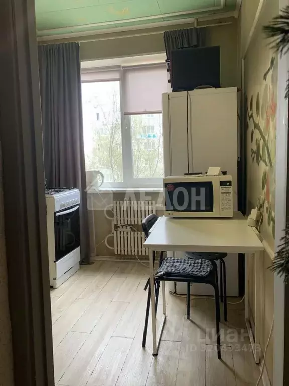 1-к кв. Омская область, Омск Звездная ул., 2Е (30.0 м) - Фото 1