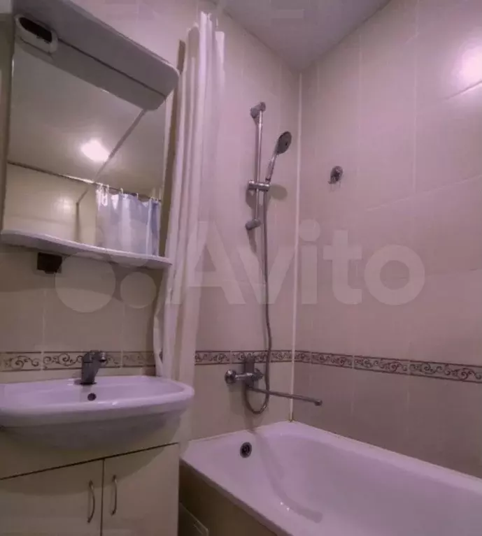 Апартаменты-студия, 10,1 м, 3/3 эт. - Фото 1