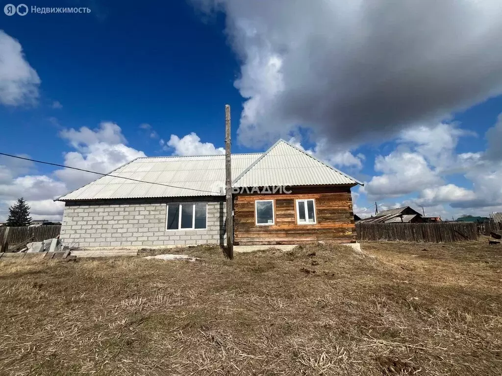 Дом в село Большая Елань, Советский переулок, 1Б (95 м) - Фото 2