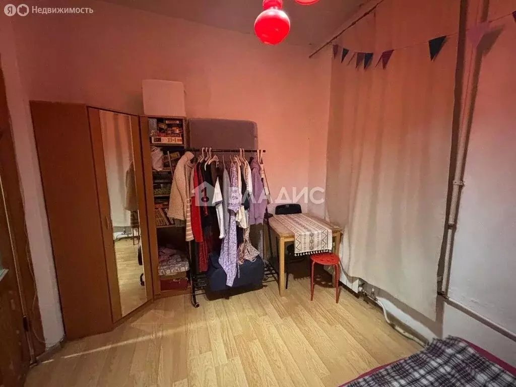 1-комнатная квартира: Санкт-Петербург, 1-я линия Васильевского ... - Фото 2