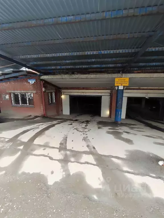 Гараж в Новосибирская область, Новосибирск ул. Кошурникова, 8 (30 м) - Фото 2