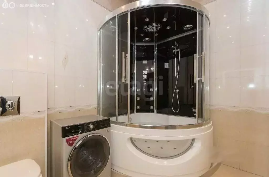 3-комнатная квартира: Новосибирск, улица Дуси Ковальчук, 252 (83 м) - Фото 1