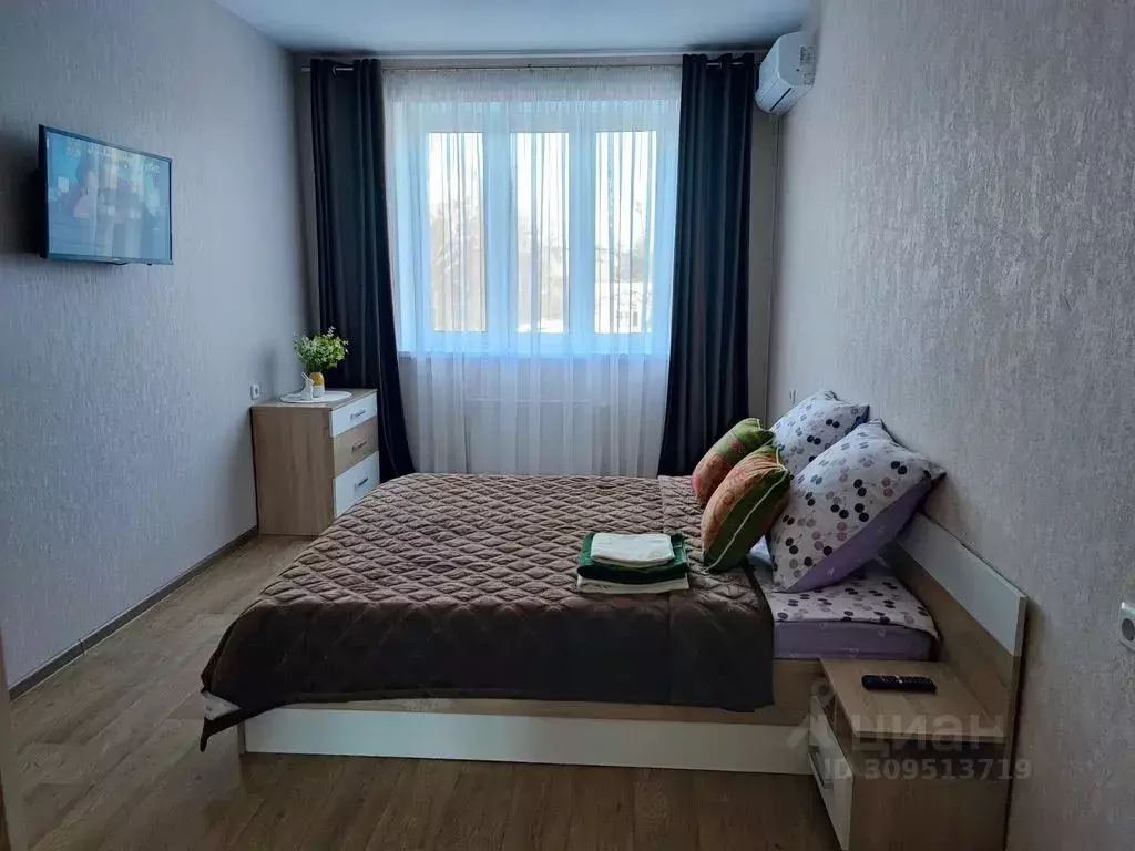 1-к кв. Нижегородская область, Нижний Новгород ул. Радио, 10 (41.0 м) - Фото 1