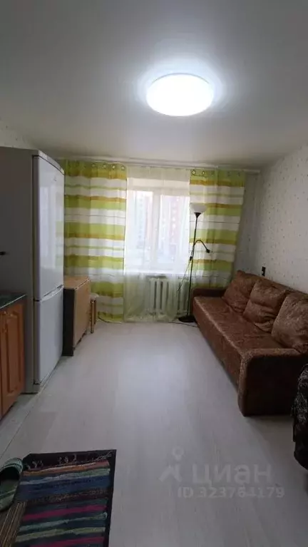 Комната Свердловская область, Екатеринбург ул. Гурзуфская, 18 (13.0 м) - Фото 1