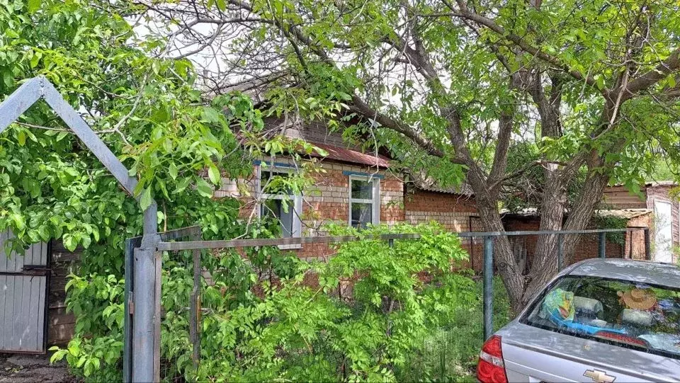 Дом в Астраханская область, Черноярский муниципальный округ, с. Черный ... - Фото 1