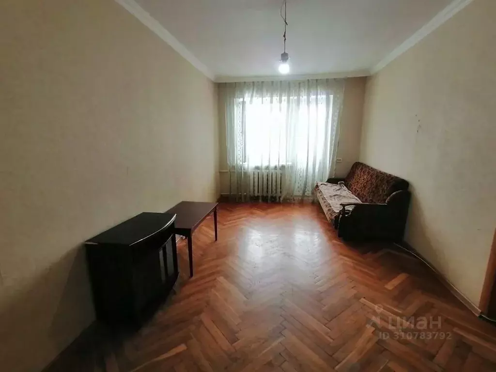 2-к кв. Адыгея, Майкоп Краснооктябрьская ул., 57 (44.0 м) - Фото 1