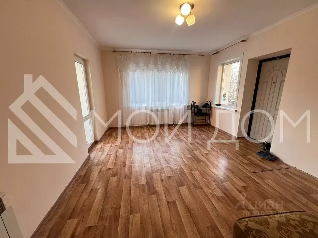 Дом в Сахалинская область, Южно-Сахалинск Круговая ул. (170 м) - Фото 1