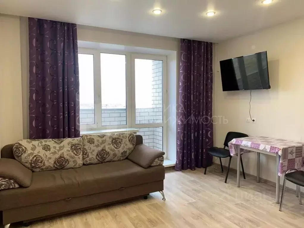 Студия Тюменская область, Тюмень ул. Тимофея Чаркова, 28 (25.0 м) - Фото 1