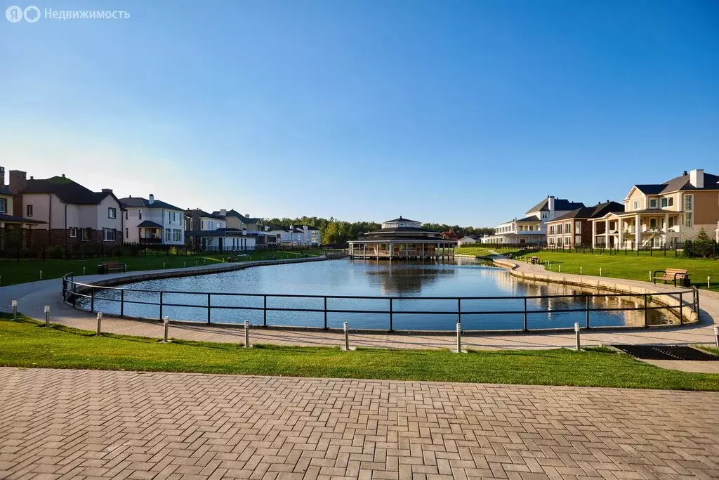 Дом в посёлок Вешки, КП Новые Вешки, Лиственная улица, 1 (398 м) - Фото 1