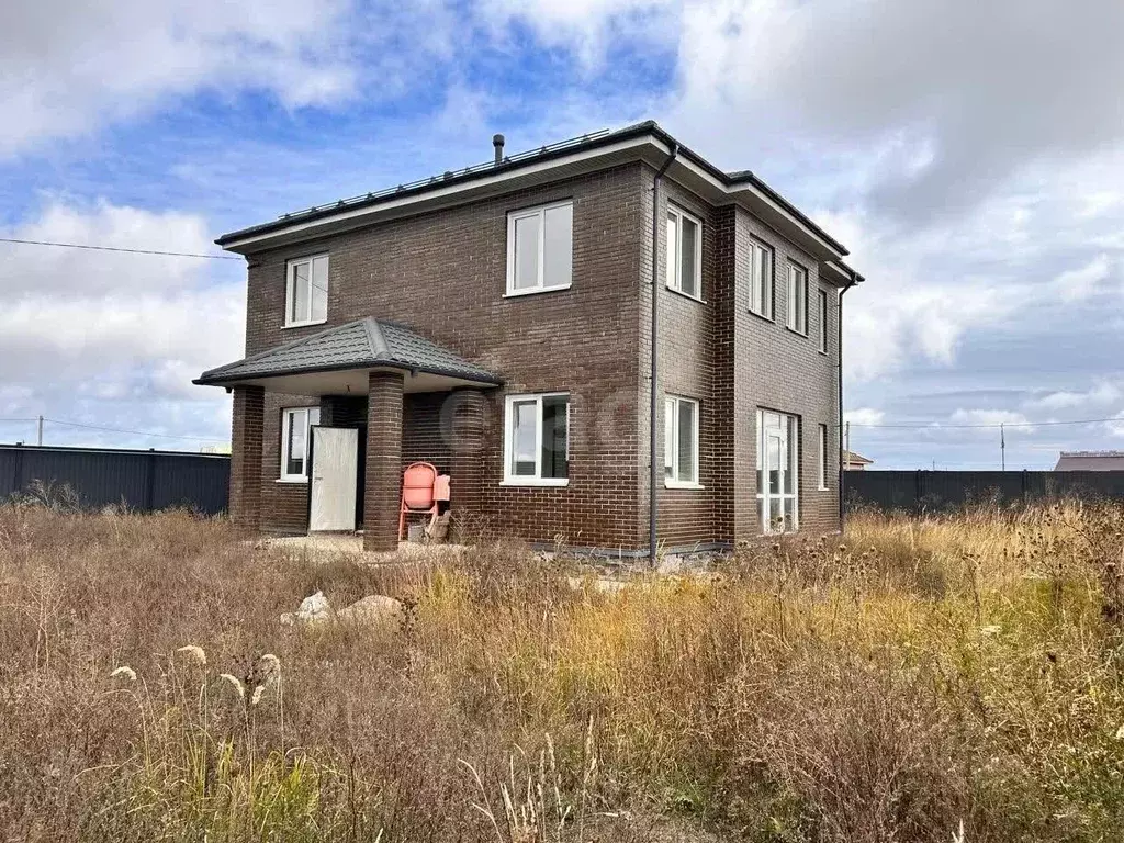 Дом в Ставропольский край, Шпаковский муниципальный округ, с. Татарка ... - Фото 1