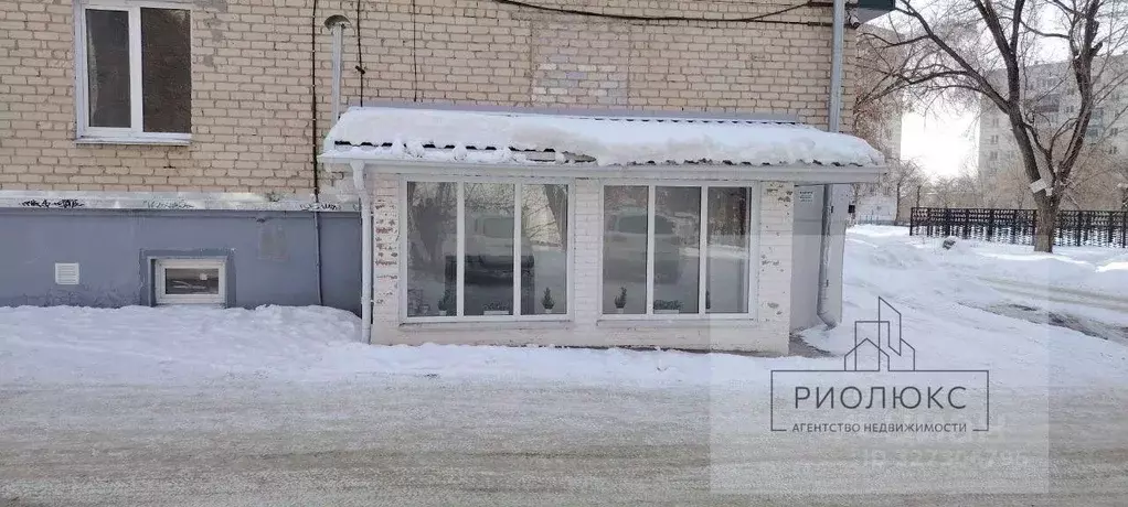 Торговая площадь в Челябинская область, Миасс ул. Романенко, 40 (80 м) - Фото 1