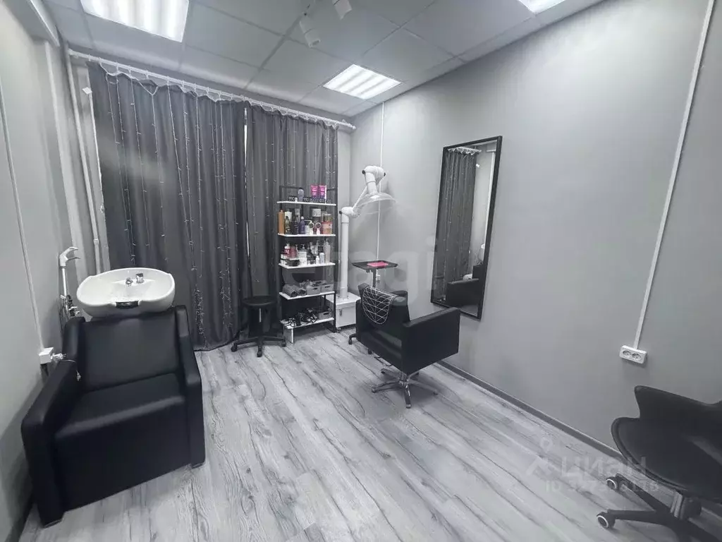 Офис в Курганская область, Курган ул. Карла Маркса, 106 (12 м) - Фото 1