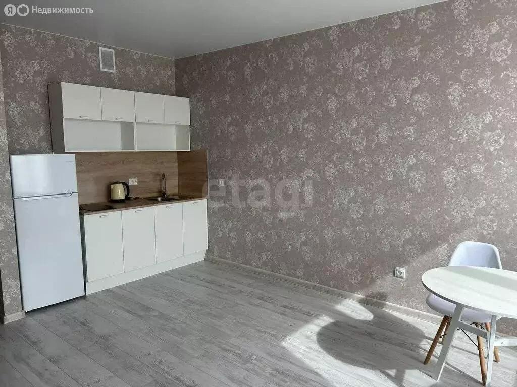 Квартира-студия: Тюмень, Краснооктябрьская улица, 8 (35 м) - Фото 1