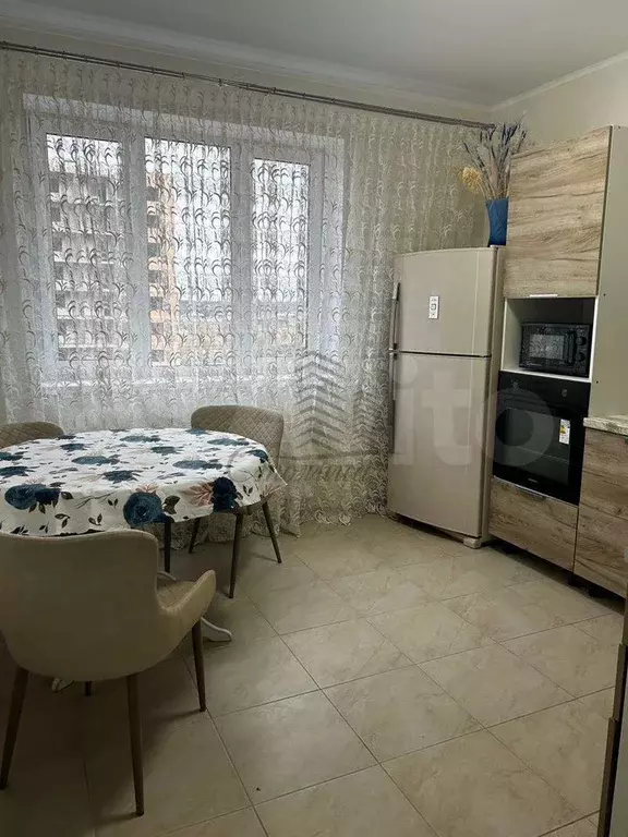 2-к. квартира, 60 м, 4/12 эт. - Фото 0