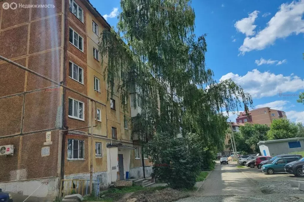 2-комнатная квартира: Первоуральск, улица Ленина, 19Б (43 м) - Фото 1