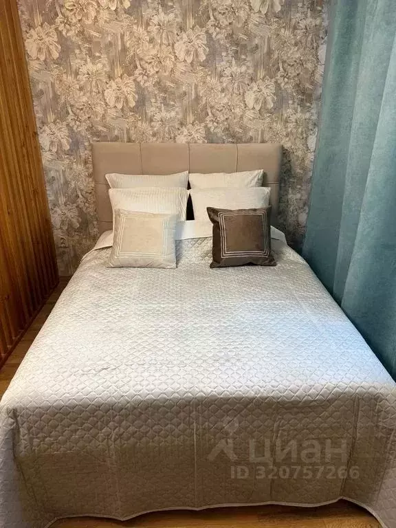 1-к кв. Волгоградская область, Волгоград ул. Космонавтов, 19к1 (40.0 ... - Фото 0