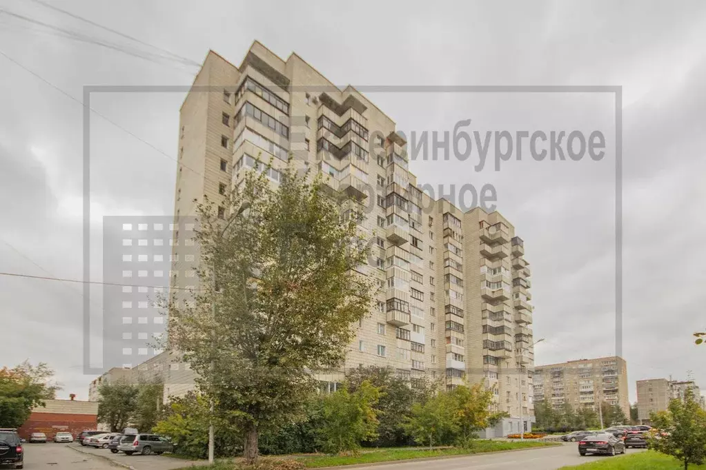 3-к кв. Свердловская область, Екатеринбург ул. Викулова, 48 (81.1 м) - Фото 0