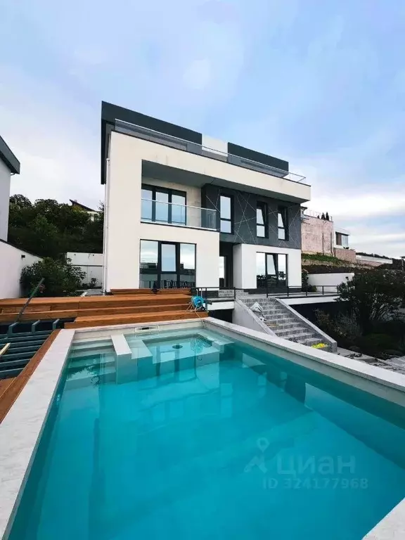 Коттедж в Краснодарский край, Сочи ул. Ворошиловградская, 252 (296 м) - Фото 1