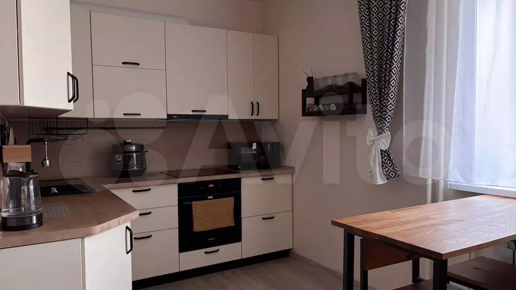 2-к. квартира, 63 м, 5/9 эт. - Фото 0