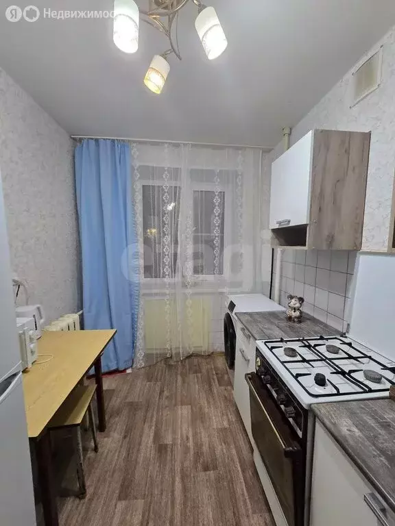 1-комнатная квартира: Миасс, улица Попова, 11 (30 м) - Фото 1