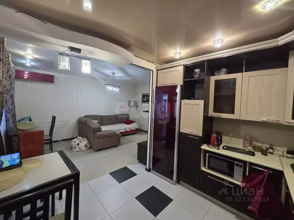 3-к кв. Амурская область, Белогорск Почтовая ул., 23 (63.5 м) - Фото 2