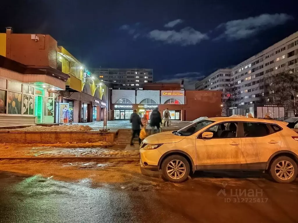 Торговая площадь в Санкт-Петербург ул. Маршала Казакова, 1к1Б (217 м) - Фото 1