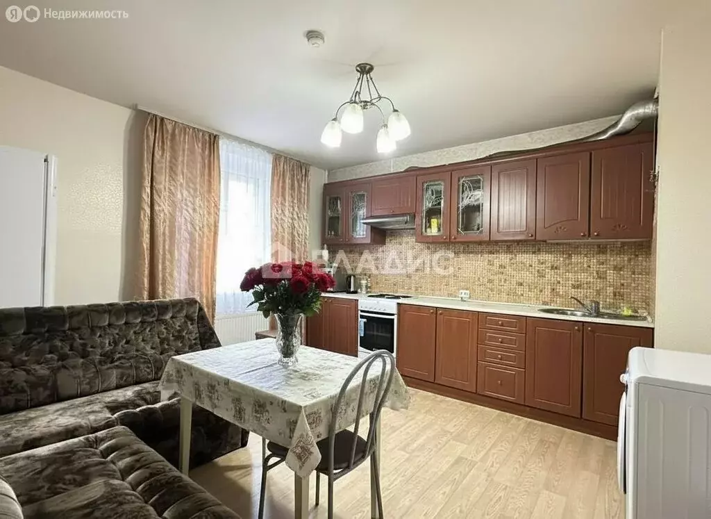 3-комнатная квартира: Санкт-Петербург, Богатырский проспект, 51к1 ... - Фото 1