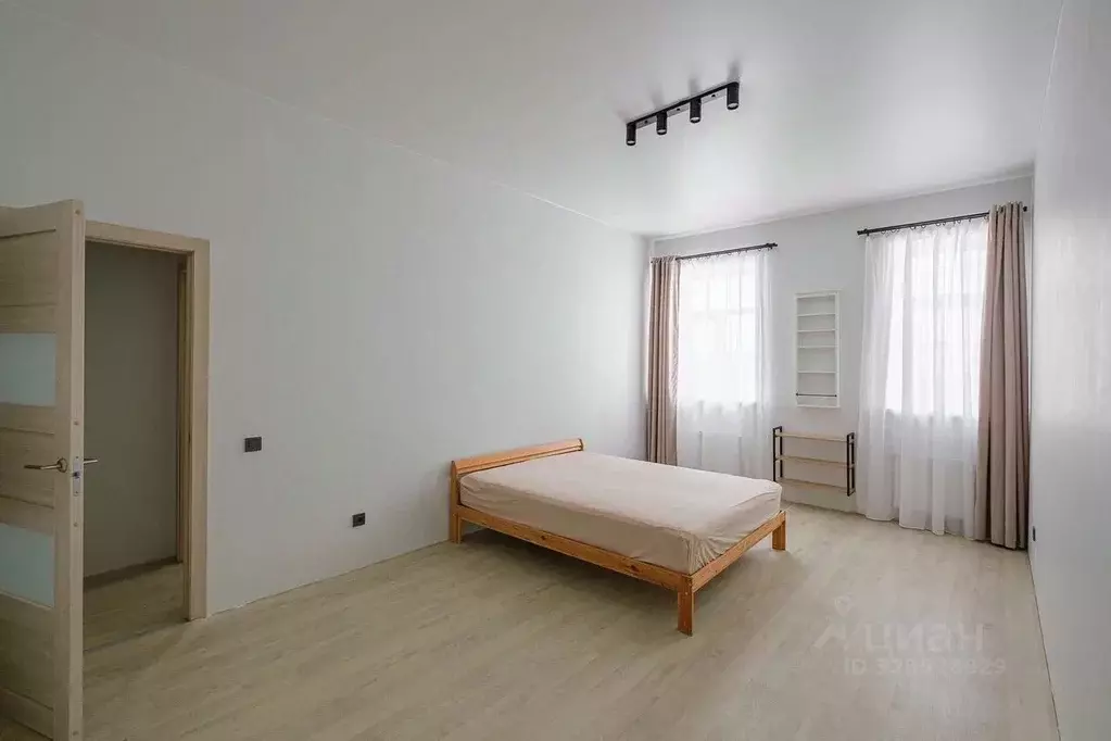 1-к кв. Санкт-Петербург, Санкт-Петербург, Кронштадт Красная ул., 8к1 ... - Фото 1