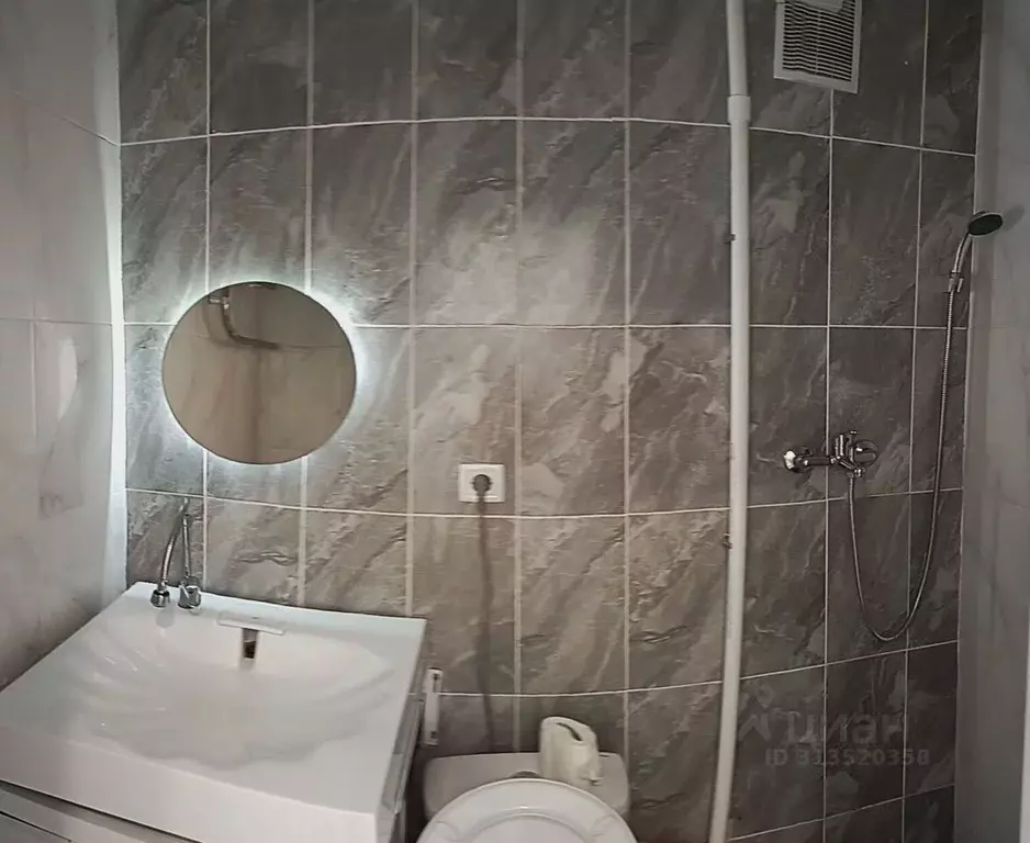 Студия Татарстан, Казань ул. Братьев Касимовых, 6 (12.0 м) - Фото 0