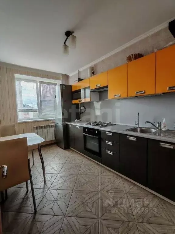 2-к кв. Белгородская область, Белгород ул. 5 Августа, 30а (64.0 м) - Фото 0