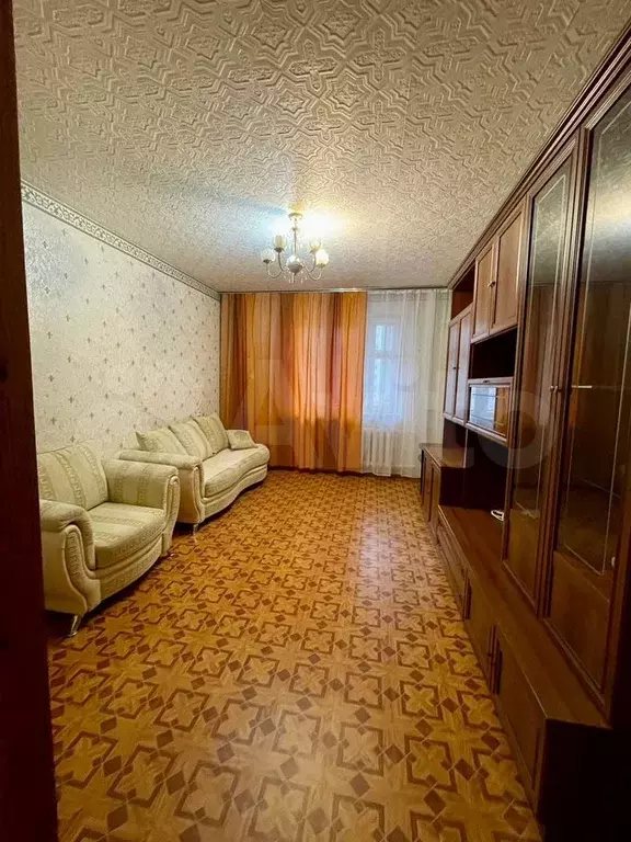 1-к. квартира, 44 м, 4/10 эт. - Фото 1