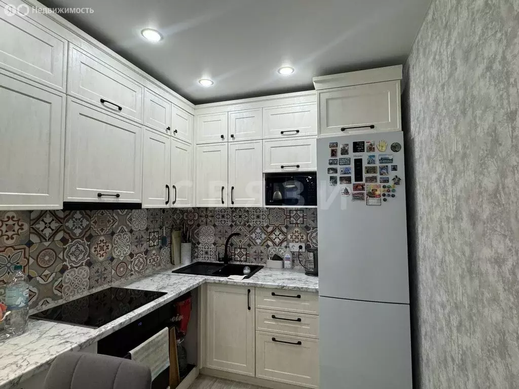 2-комнатная квартира: Тюмень, улица Первооткрывателей, 14 (41 м) - Фото 1