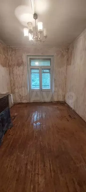 Комната 12 м в 3-к., 2/2 эт. - Фото 0