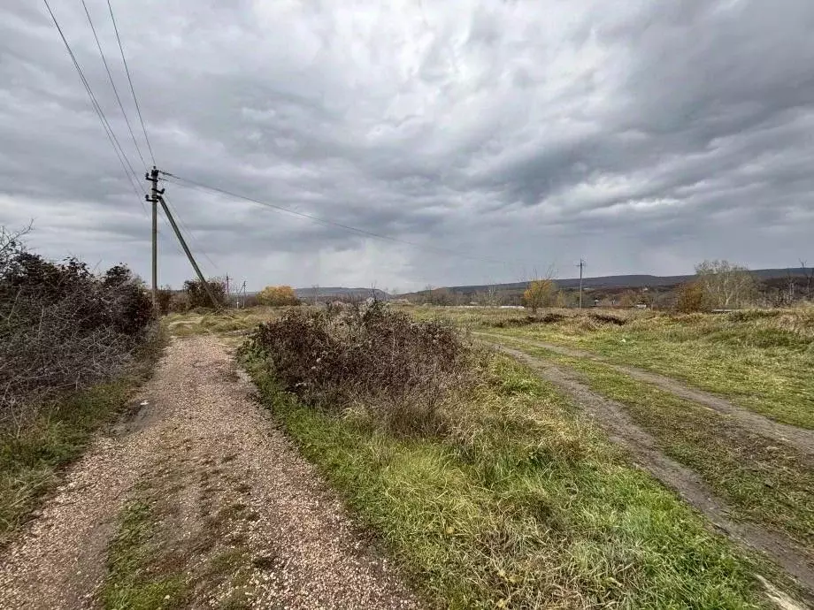 Участок в Крым, Бахчисарайский район, Почтовое пгт ул. Альминская, 12А ... - Фото 2